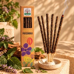 Vonné tyčinky Pačuli (Patchouli Masala) v keramickom stojane